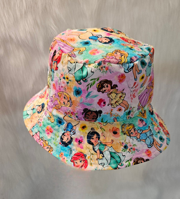 Bucket hat