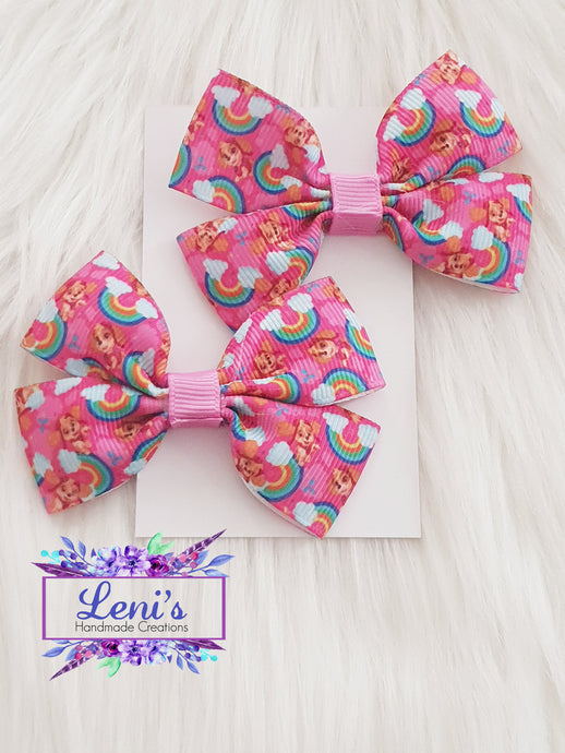 Pink dog small clips