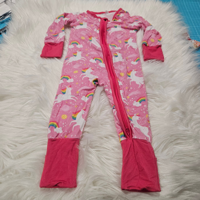 Size 0- 3 months zippy
