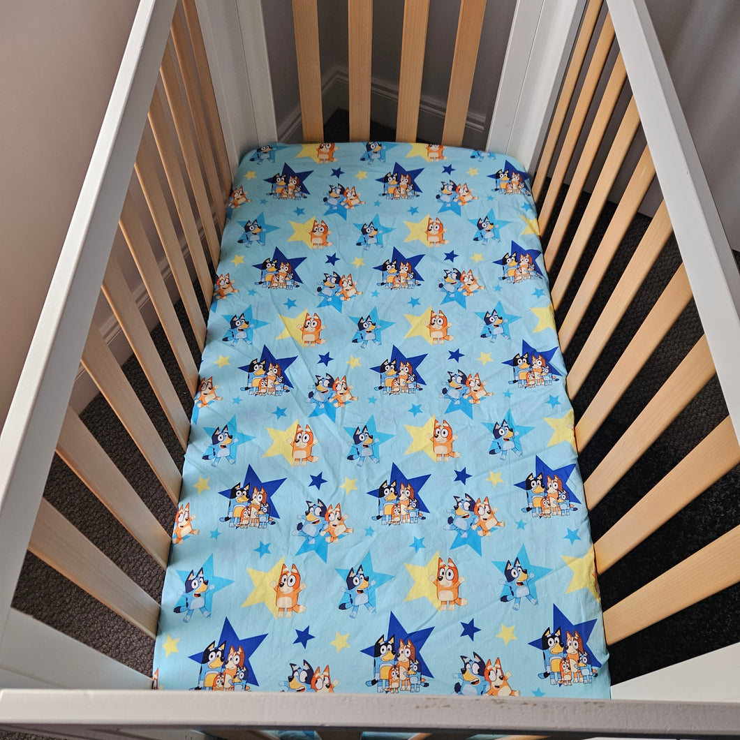 Bluey stars exclusive fitted cot sheet