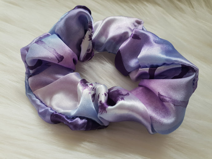 Frozen satin scrunchie