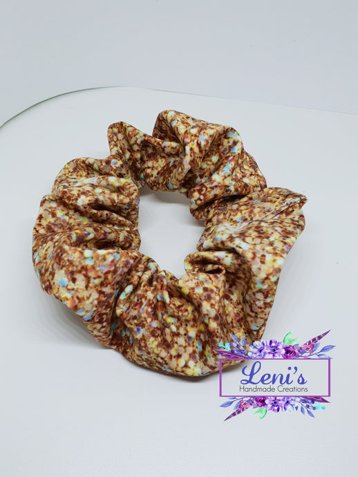 Gold glitter scrunchie