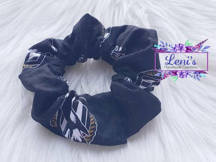 Collingwood magpies scrunchie