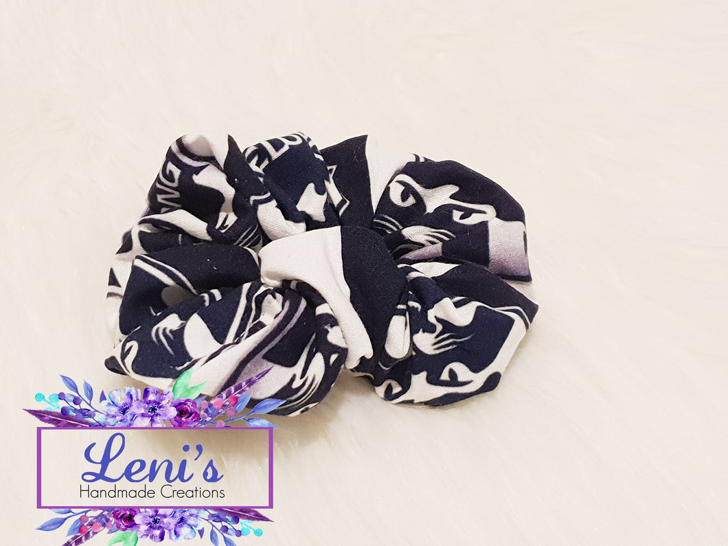Geelong cats scrunchie
